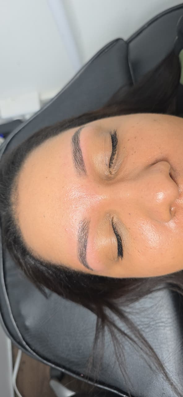 Micropigmentación de cejas